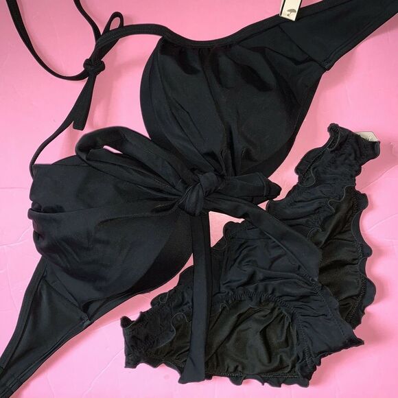 NWT Victoria's Secret WRAP TIE 32DDD BIKINI XS,S ruffled Cheeky bottom BLACK - Picture 1 of 2